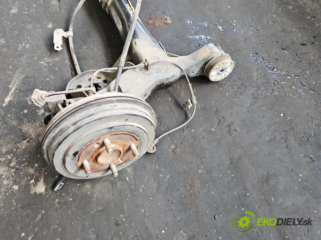 Hyundai i20 III 2020- 1.2 16V 84KM manual 61.8 kW 1197 cm3 5- zadní výztuha  (Zadní výztuha)