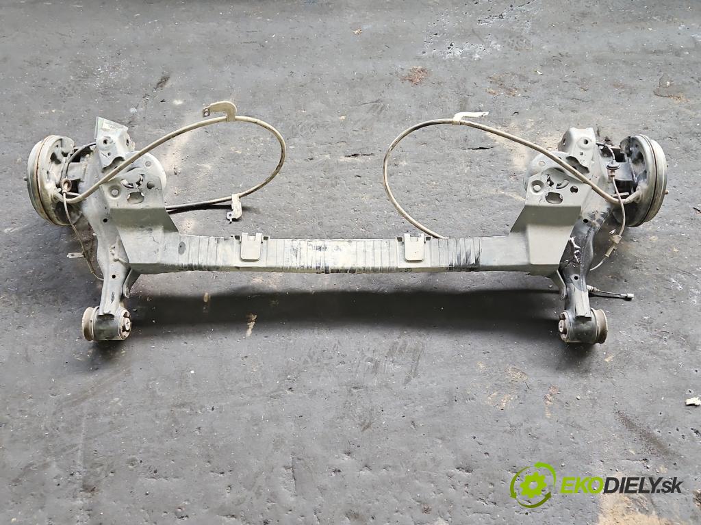 Hyundai i20 III 2020- 1.2 16V 84KM manual 61.8 kW 1197 cm3 5- zadní výztuha  (Zadní výztuha)