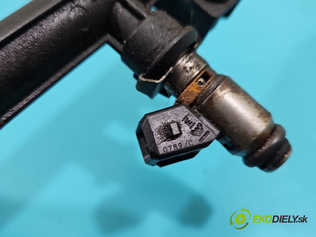 Fiat Punto Grande 1.2 8v 65 hp manual 48 kW 1242 cm3 3- vstřikovač  (Vstřikovač paliva)