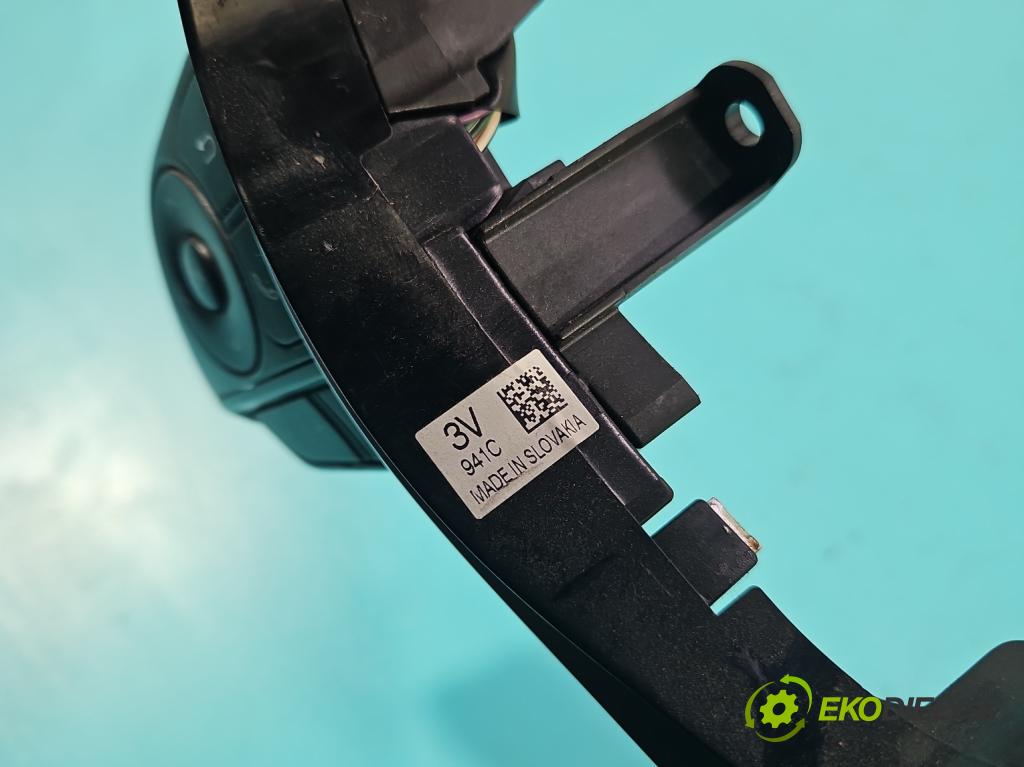 Toyota Corolla E21 2019- 1.8 16V 98 HP automatic 72 kW 1798 cm3 4- prepínač multifunkční: řízení:  (Prepínacie páčky pod volantom)