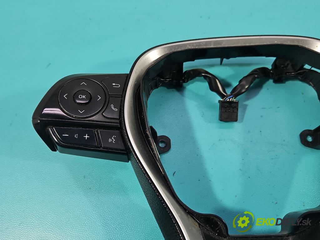 Toyota Corolla E21 2019- 1.8 16V 98 HP automatic 72 kW 1798 cm3 4- prepínač multifunkční: řízení:  (Prepínacie páčky pod volantom)