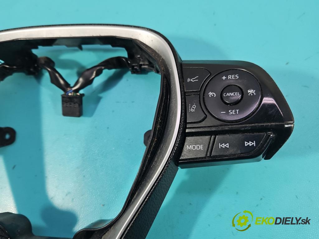 Toyota Corolla E21 2019- 1.8 16V 98 HP automatic 72 kW 1798 cm3 4- prepínač multifunkční: řízení:  (Prepínacie páčky pod volantom)