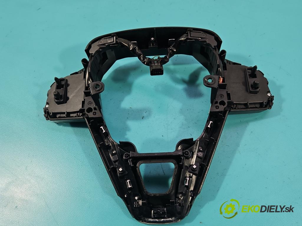 Toyota Corolla E21 2019- 1.8 16V 98 HP automatic 72 kW 1798 cm3 4- prepínač multifunkční: řízení:  (Prepínacie páčky pod volantom)