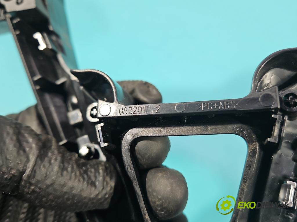 Toyota Corolla E21 2019- 1.8 16V 98 HP automatic 72 kW 1798 cm3 4- prepínač multifunkční: řízení:  (Prepínacie páčky pod volantom)