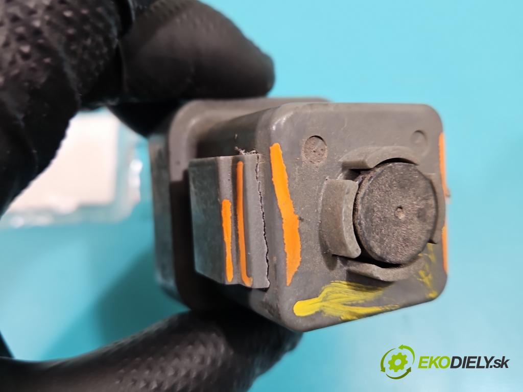 Hyundai Ix35 2.0 crdi 4wd 136 HP manual 100 kW 1995 cm3 5- Relé: svíčky: zařicích: 36833-2F150 (Relé)