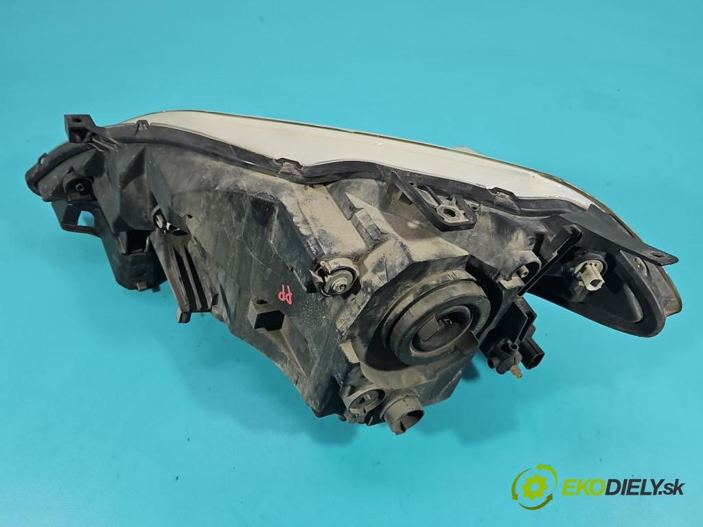 Honda Fr-v 1.7 16V 125 HP manual 92 kW 1668 cm3 5- Reflektor: pravý  (Svetlo predné pravé)