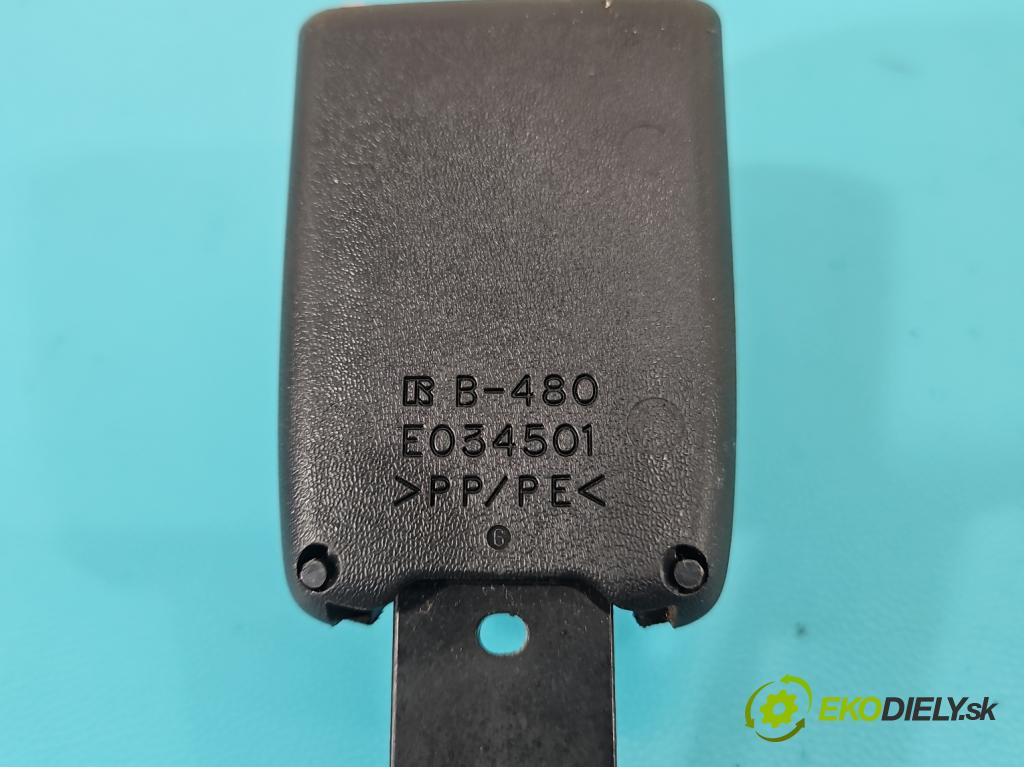 Suzuki Swift Mk6 2005-2010 1.3 16V 92 HP manual 68 kW 1328 cm3 5- pas bezpečnosť: predné pravý