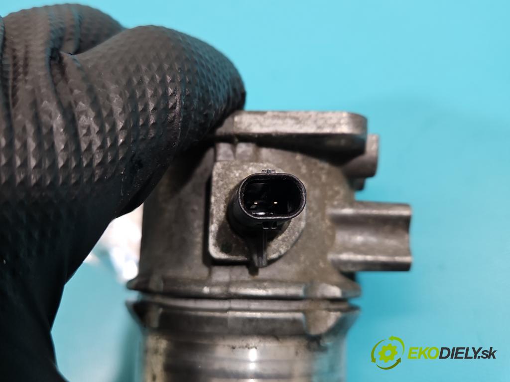 Jeep Grand Cherokee WK2 IV 2010-2021 3.0 CRD 250 HP automatic 184 kW 2987 cm3 5- průtokoměr: 21092328F (Váha vzduchu)