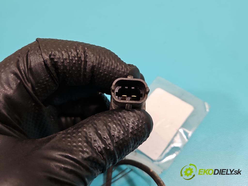 Jeep Grand Cherokee WK2 IV 2010-2021 3.0 CRD 250 HP automatic 184 kW 2987 cm3 5- snímač teploty: výfukové 45962128F (Snímač)