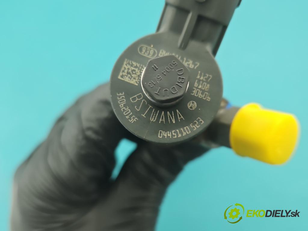 Jeep Grand Cherokee WK2 IV 2010-2021 3.0 CRD 250 HP automatic 184 kW 2987 cm3 5- vstrek 0445110523 (Vstrekovač paliva)