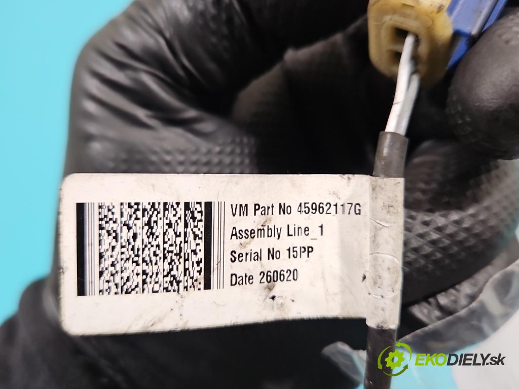 Jeep Grand Cherokee WK2 IV 2010-2021 3.0 CRD 250 HP automatic 184 kW 2987 cm3 5- snímač teploty: výfukové 45962117G (Snímač)