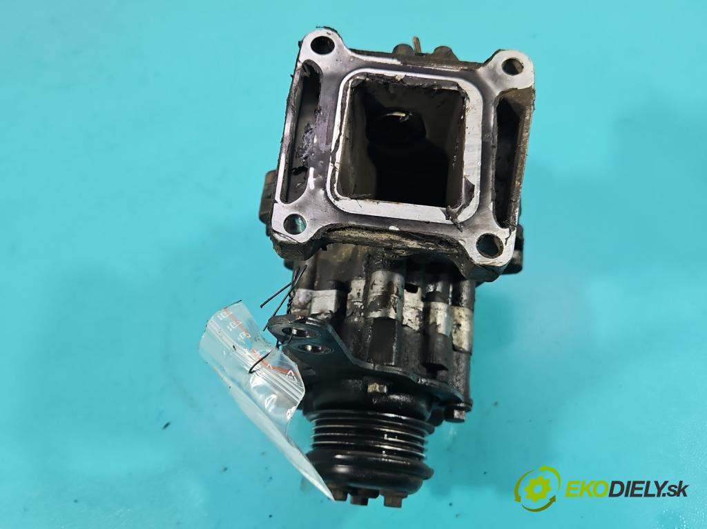 Ford Mondeo Mk3 2000-2007 2.0 tdci 131 hp manual 96 kW 1998 cm3 5- čerpadlo posilovač XS71-3A674-BE (Servočerpadlo)