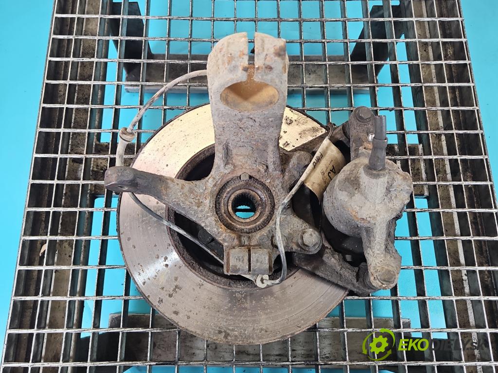 Ford Mondeo Mk3 2000-2007 2.0 tdci 131 hp manual 96 kW 1998 cm3 5- náboj levé  (Náboj kola)