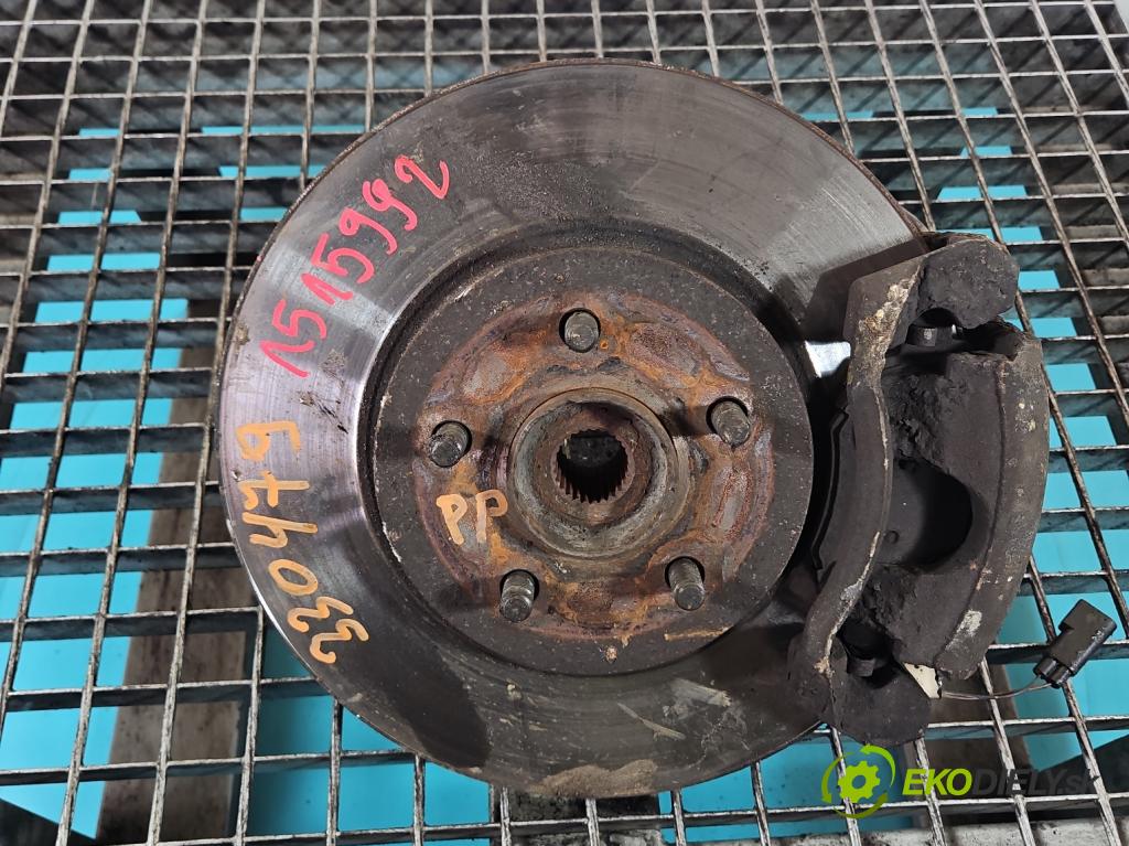 Ford Mondeo Mk3 2000-2007 2.0 tdci 131 hp manual 96 kW 1998 cm3 5- náboj pravé  (Náboj kola)