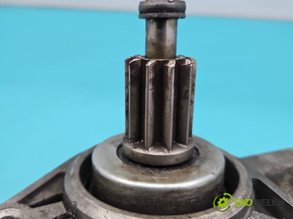 Vw Transporter T4 1990-2003 2.4d 77 hp manual 57 kW 2398 cm3 5- startér:  (Startér)