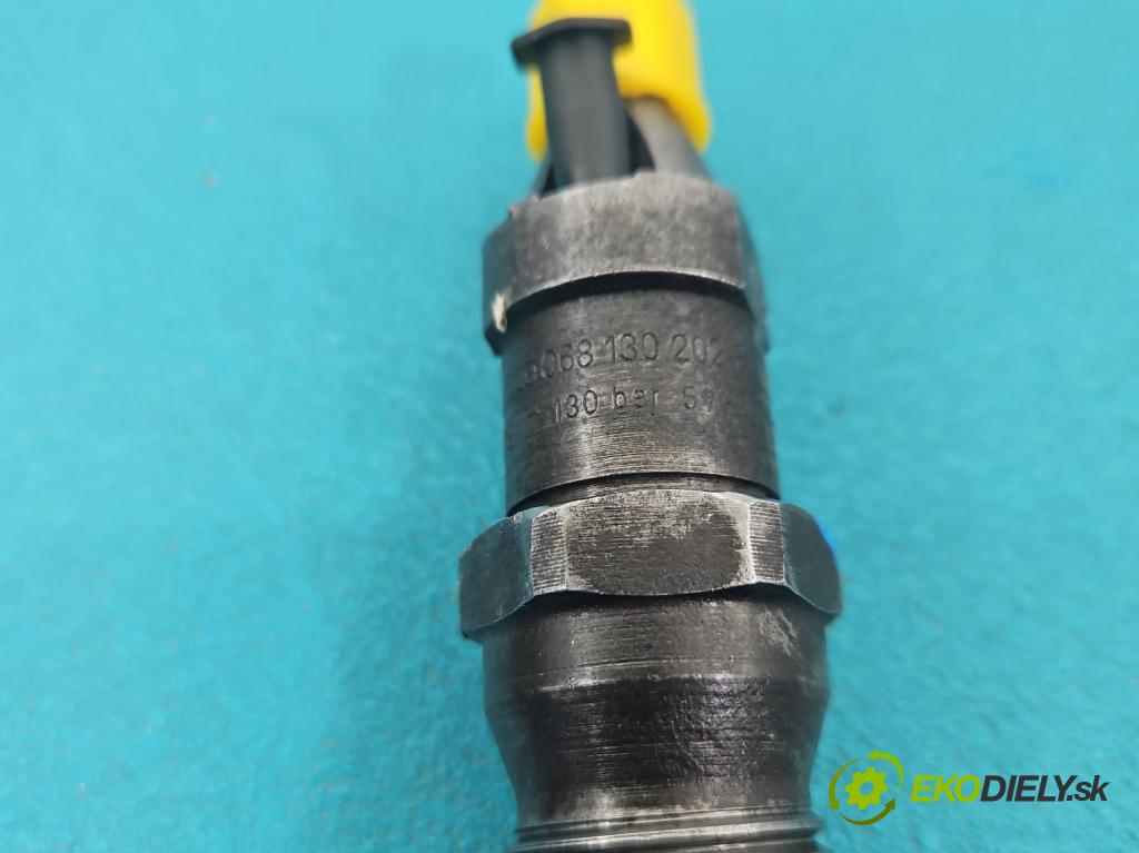 Vw Transporter T4 1990-2003 2.4d 77 hp manual 57 kW 2398 cm3 5- vstřikovač KCA30S44 (Vstřikovač paliva)