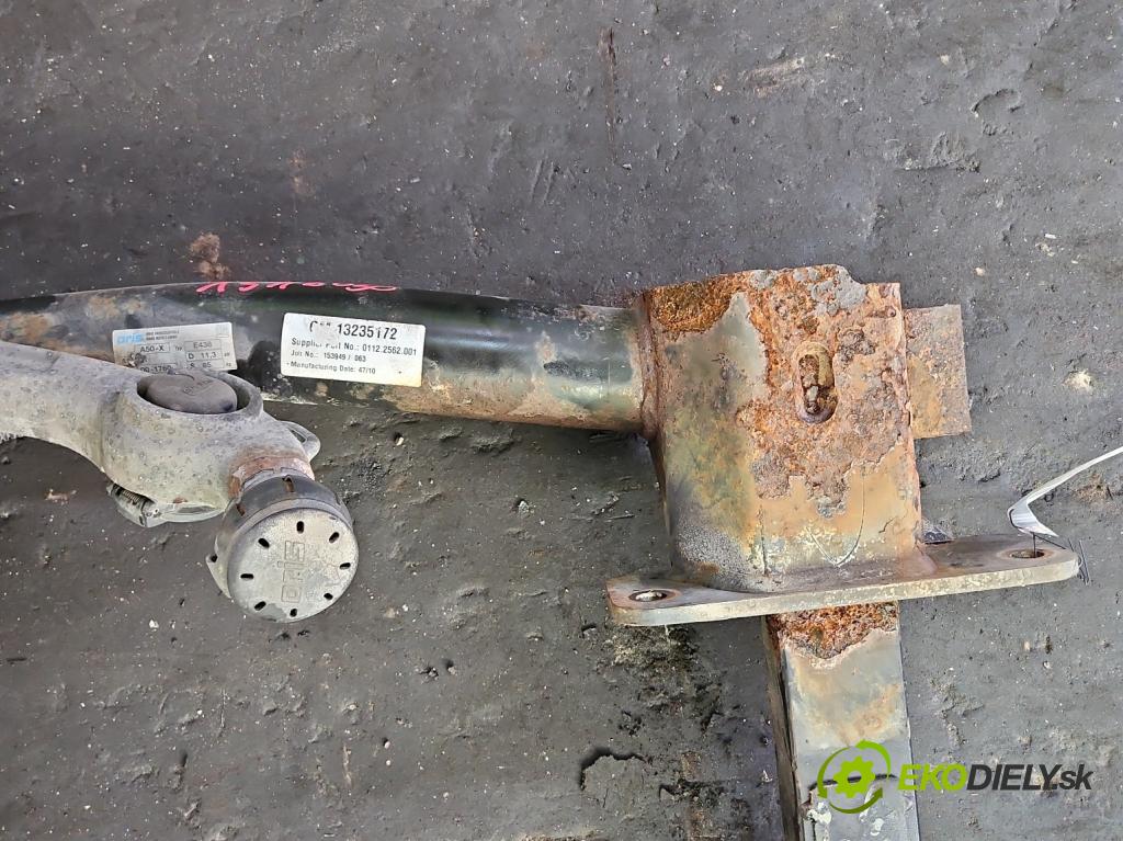 Opel Insignia A 2008-2017 2.0 cdti 160 hp manual 118 kW 1956 cm3 5- oko tažné 13235172 (Tažné zařízení)