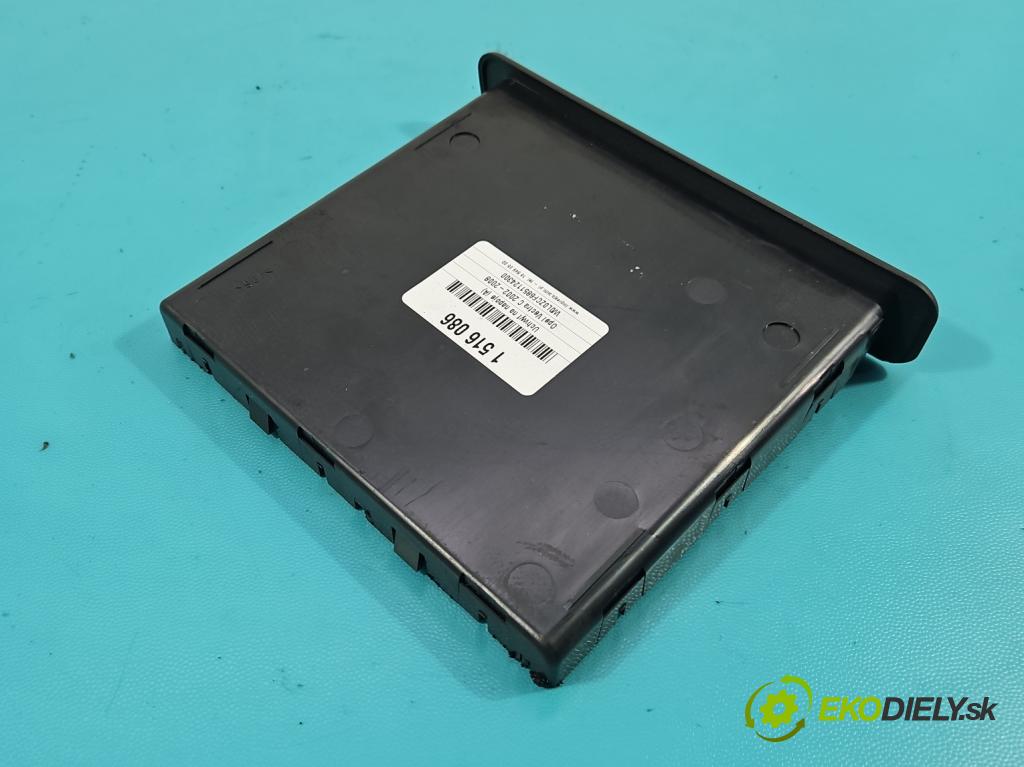 Opel Vectra C 2002-2008 1.9 cdti 120 hp manual 88 kW 1910 cm3 5- Rukojeť: na napoje: 24452595 (Držák nápojů)