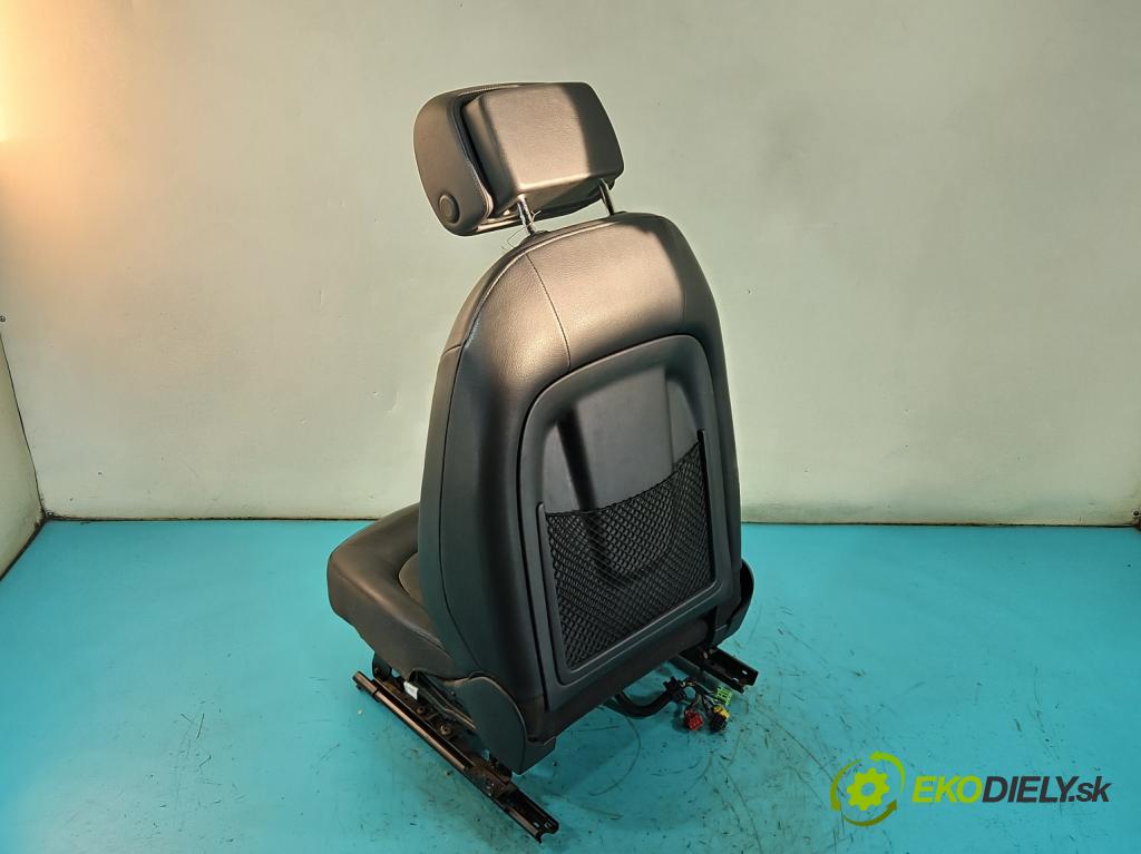 Audi A6 C7 2011-2018 3.0 tfsi: quattro 310 hp automatic 228 kW 2995 cm3 4- Sedadlo pravý  (Sedadlo)