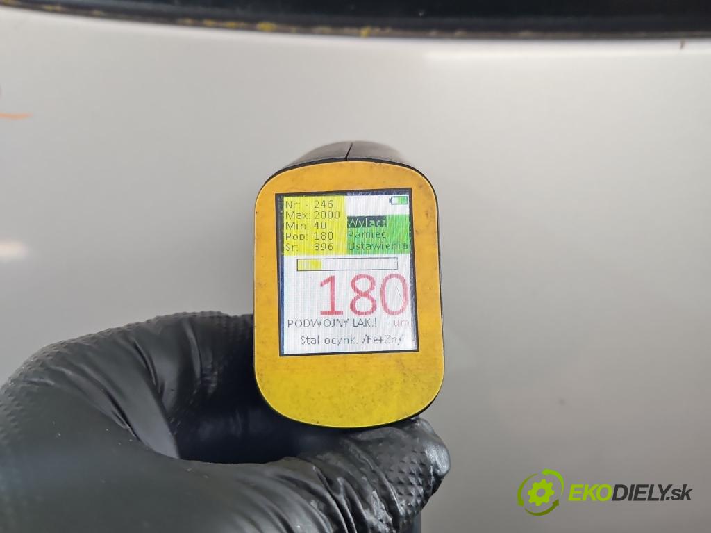 Opel Vectra C 2002-2008 1.9 cdti 120 hp manual 88 kW 1910 cm3 5- zadní kufrové dveře  (Zadní kapota (kufr))