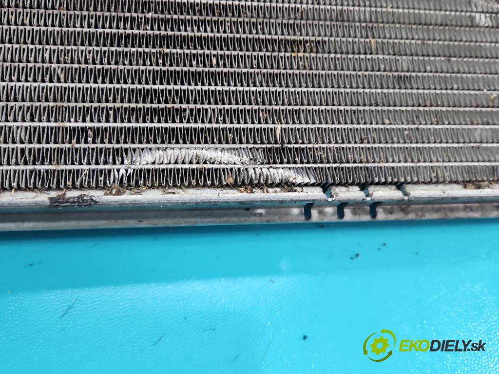 Vw Passat B7 2010-2014 2.0 tdi 170 hp automatic 125 kW 1968 cm3 5- Chladič vody 3C0121253AR (Vodní chladič)