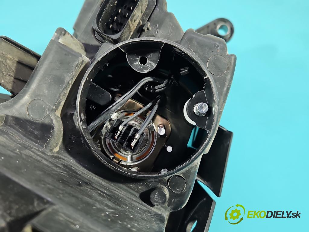 Vw Passat B7 2010-2014 2.0 tdi 170 HP automatic 125 kW 1968 cm3 5- Reflektor: pravý 3AB941006 (Svetlo predné pravé)