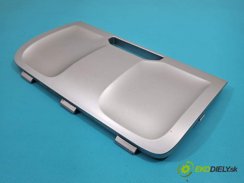 Vw Passat B7 2010-2014 2.0 tdi 170 HP automatic 125 kW 1968 cm3 5- blenda mriežka: nárazník stredová 3AF807397A