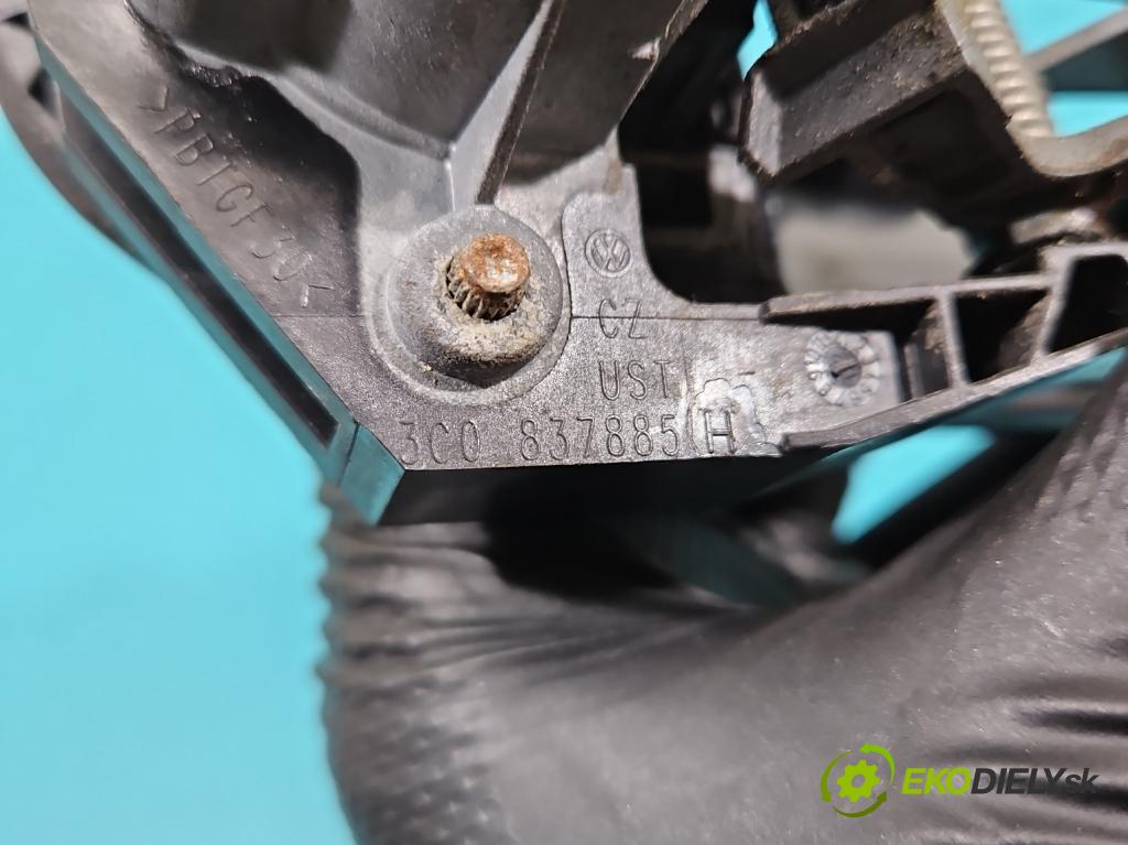 Vw Passat B7 2010-2014 2.0 tdi 170 hp automatic 125 kW 1968 cm3 5- klika přední levé 3C0837885H (Vnější přední levá klika dveří)