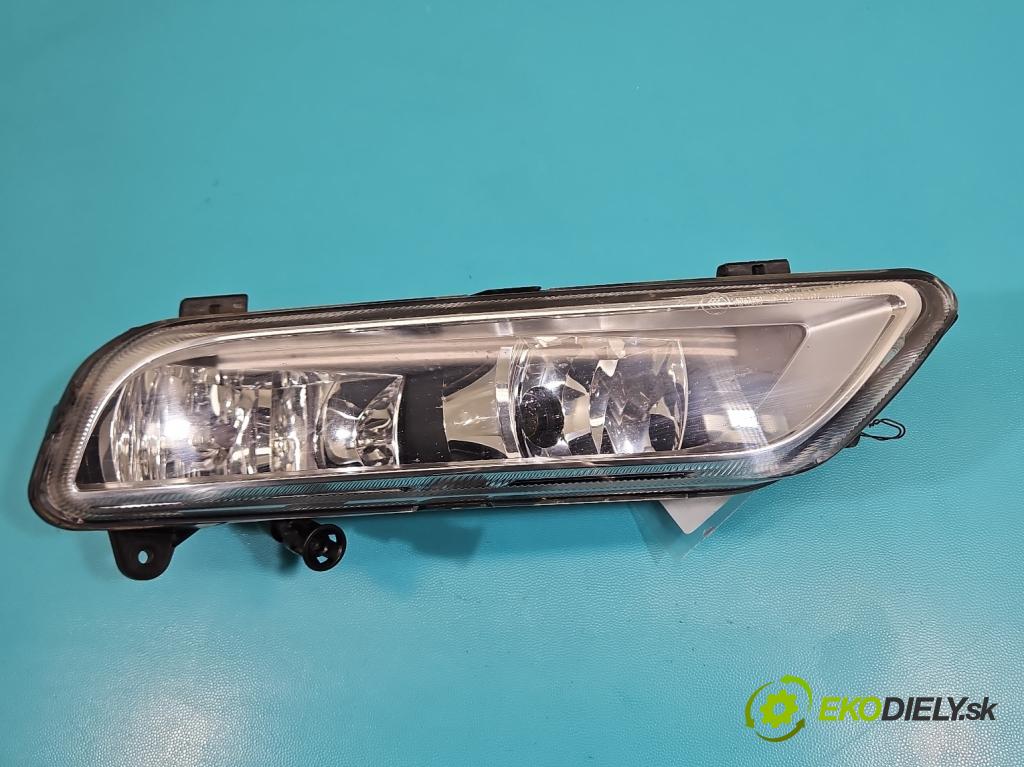 Vw Passat B7 2010-2014 2.0 tdi 170 hp automatic 125 kW 1968 cm3 5- Halogen pravý  (Klika dveří ostatní)