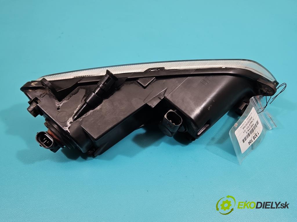 Vw Passat B7 2010-2014 2.0 tdi 170 hp automatic 125 kW 1968 cm3 5- Halogen pravý  (Klika dveří ostatní)