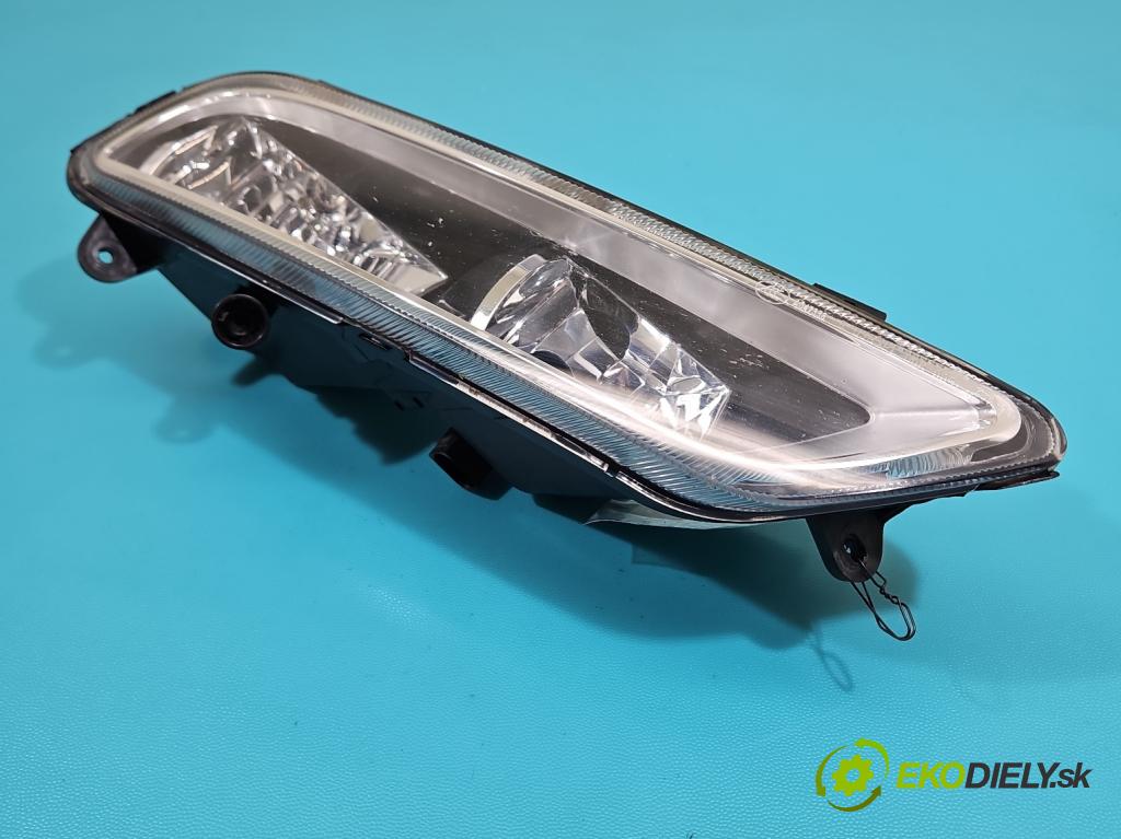 Vw Passat B7 2010-2014 2.0 tdi 170 hp automatic 125 kW 1968 cm3 5- Halogen pravý  (Klika dveří ostatní)