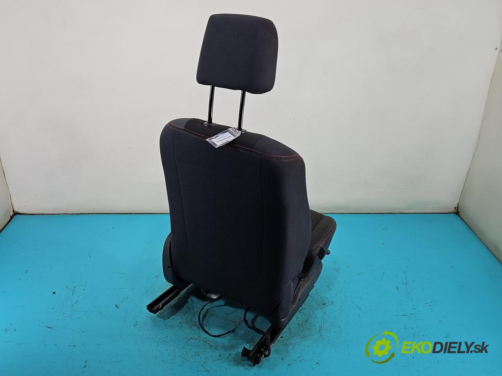 Renault Megane II 2003-2008 1.6 16v 111KM manual 82 kW 1598 cm3 4- Sedačka ľavý  (Sedadlo)