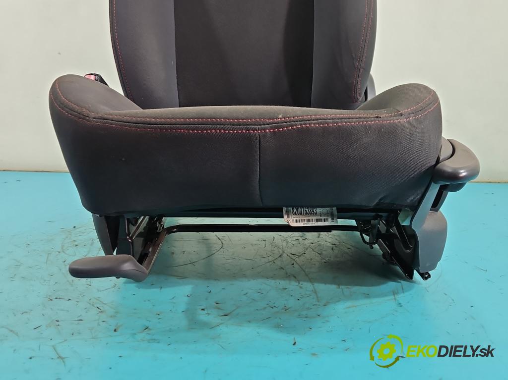 Renault Megane II 2003-2008 1.6 16v 111KM manual 82 kW 1598 cm3 4- Sedačka ľavý  (Sedadlo)