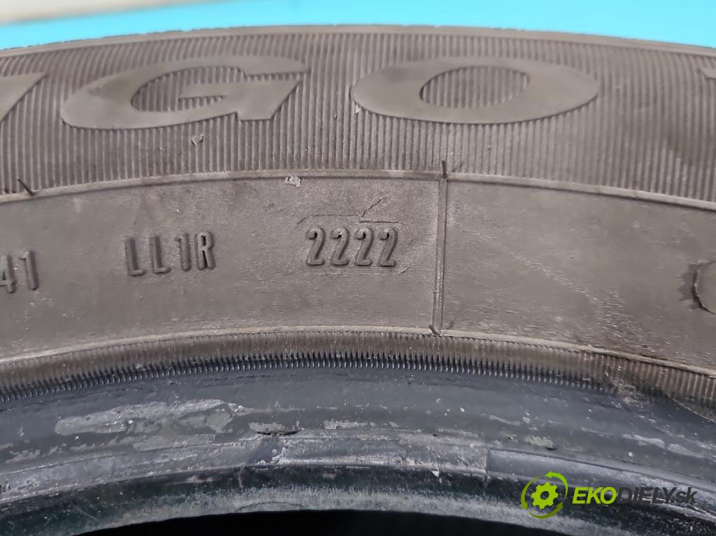 Hyundai Ix35 2.0 crdi 4wd 136 HP manual 100 kW 1995 cm3 5- pneumatika zimné pár