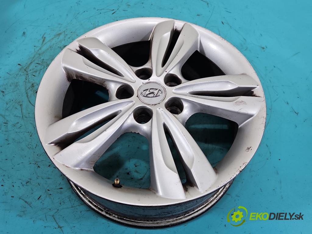 Hyundai Ix35 2.0 crdi 4wd 136hp manual 100 kW 1995 cm3 5- Felga hliník: 17" komplet