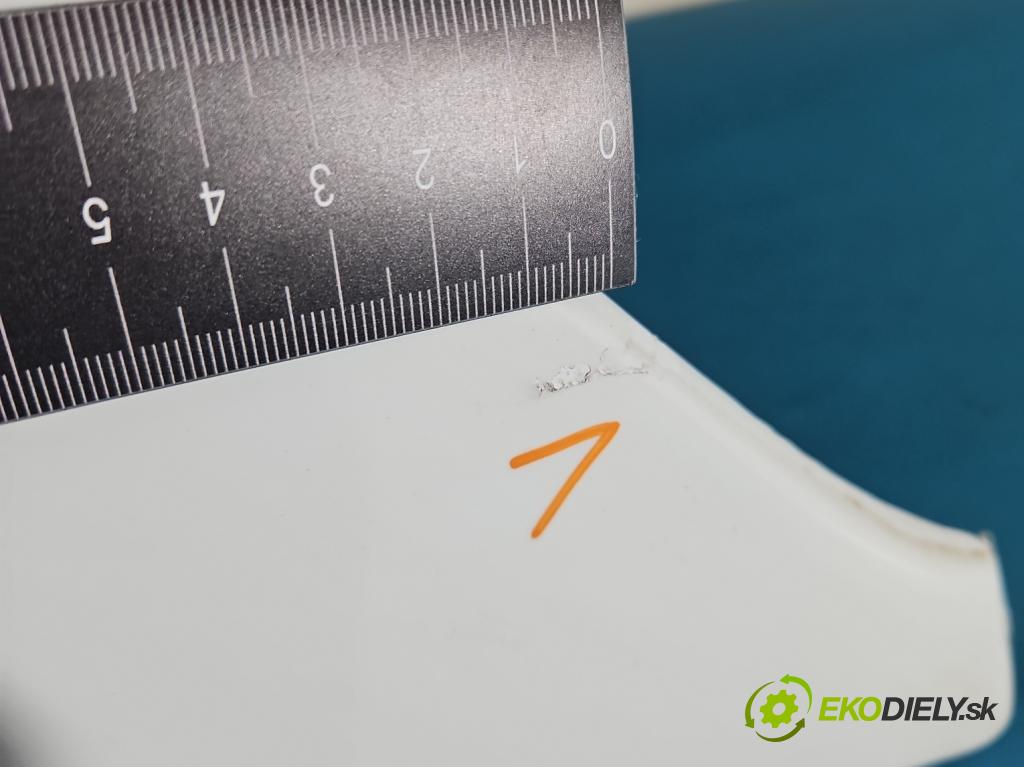 Audi A6 C7 2011-2018 3.0 tfsi: quattro 310HP automatic 228 kW 2995 cm3 4- blatník predné pravý  (Kľučka dverí ostatné)