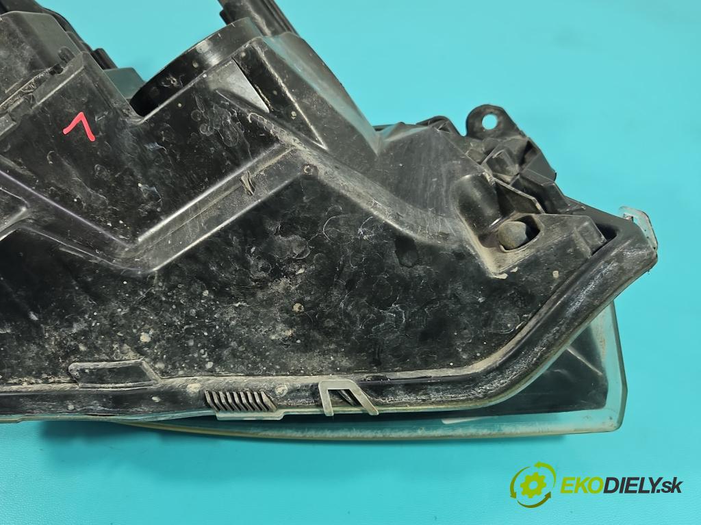 Opel Astra III 2004-2014 1.3 cdti 90 HP manual 66 kW 1248 cm3 5- Reflektor: ľavý  (Kľučka dverí ostatné)