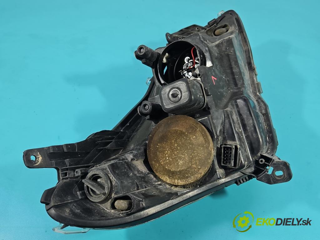 Opel Astra III 2004-2014 1.3 cdti 90 HP manual 66 kW 1248 cm3 5- Reflektor: ľavý  (Kľučka dverí ostatné)