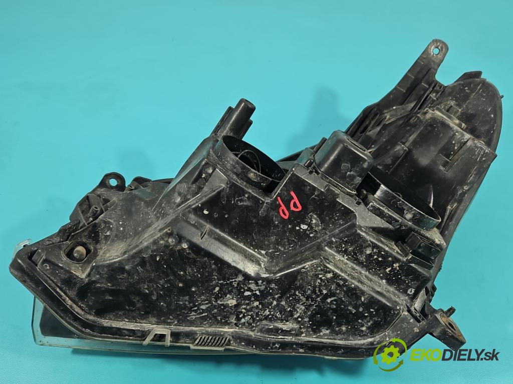 Opel Astra III 2004-2014 1.3 cdti 90 HP manual 66 kW 1248 cm3 5- Reflektor: pravý  (Svetlo predné pravé)