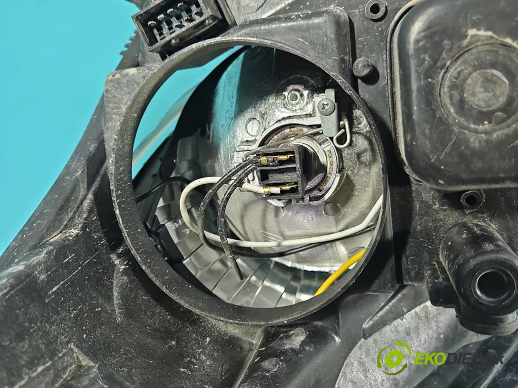 Opel Astra III 2004-2014 1.3 cdti 90 HP manual 66 kW 1248 cm3 5- Reflektor: pravý  (Svetlo predné pravé)