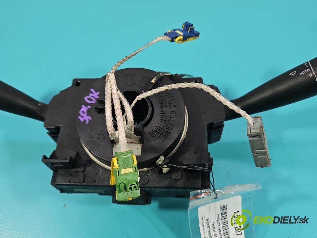 Peugeot 307 2.0 HDI 136 HP manual 100 kW 1997 cm3 5- prepínač komplex: 96533587XT (Prepínacie páčky pod volantom)