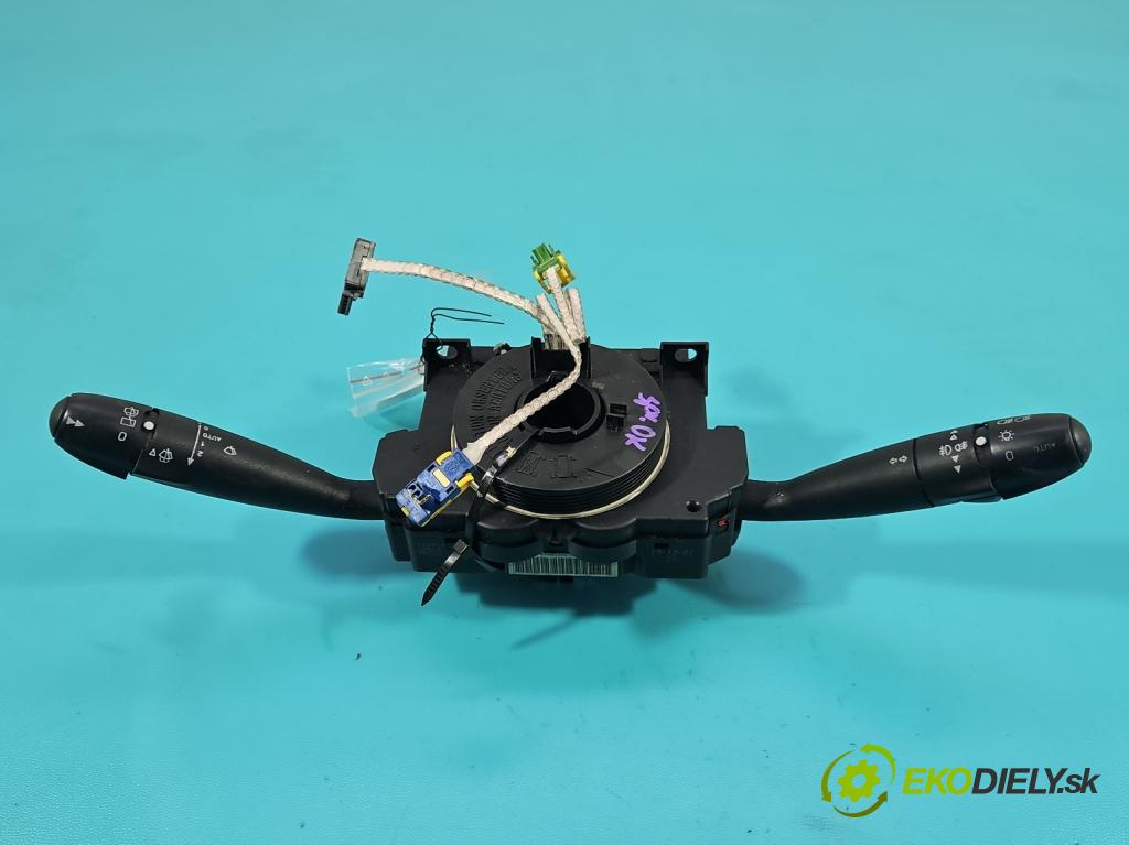 Peugeot 307 2.0 HDI 136 HP manual 100 kW 1997 cm3 5- prepínač komplex: 96533587XT (Prepínacie páčky pod volantom)