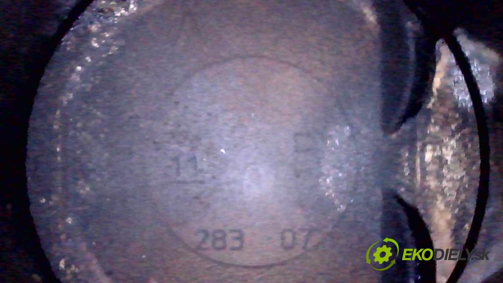 Renault Megane II 2003-2008 1.6 16v 111KM manual 82 kW 1598 cm3 4- motor benzín K4MD12