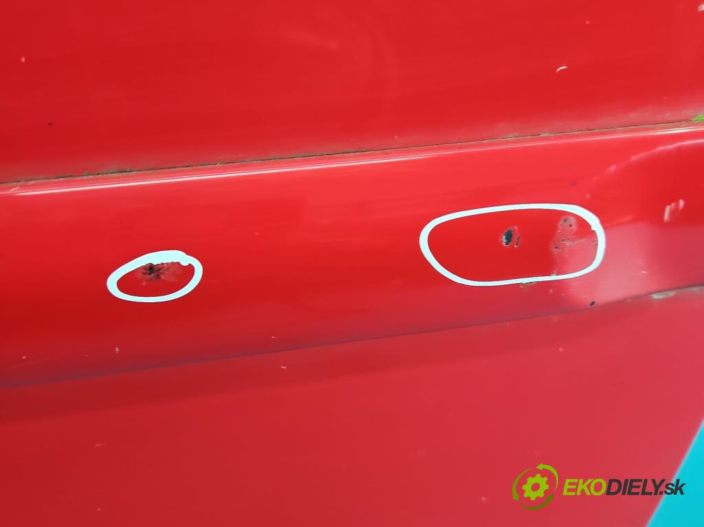 Toyota Corolla E12 2001-2009 2.0 D4D 90 HP manual 66 kW 1995 cm3 5- dvere zadné pravé  (Kľučka dverí ostatné)