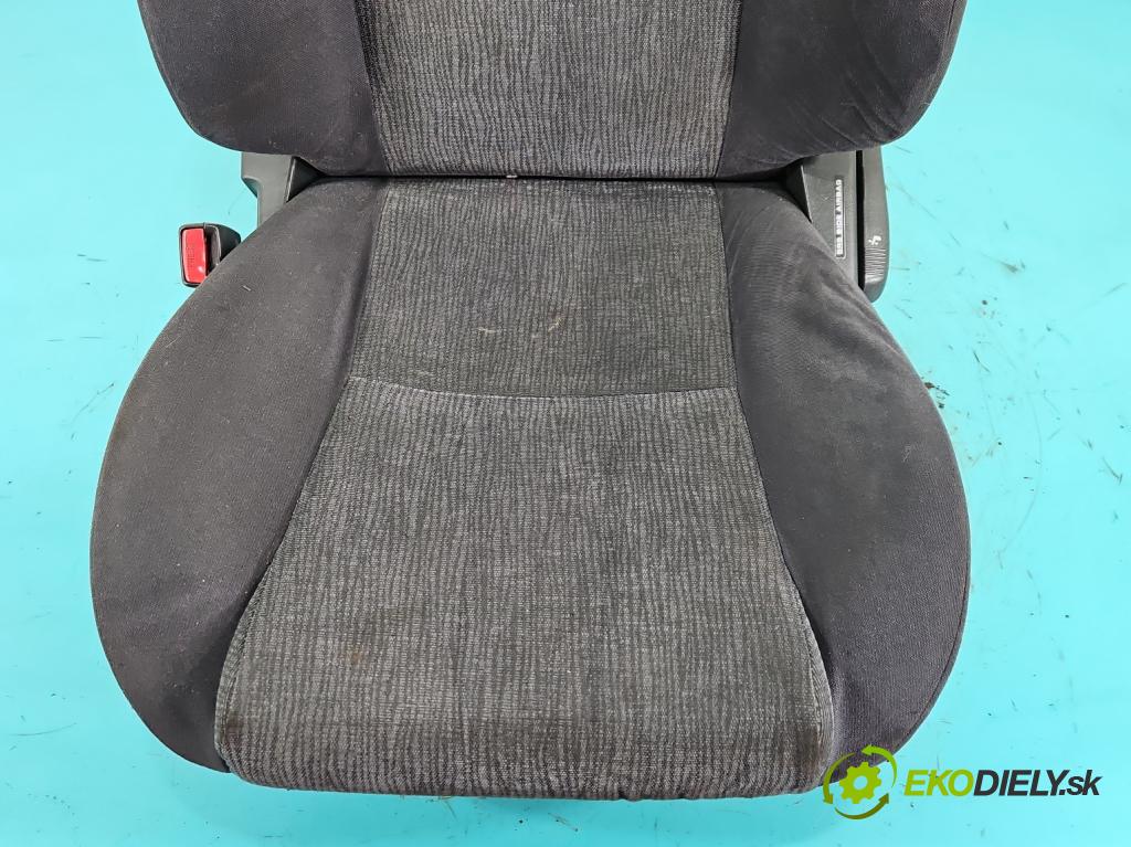 Toyota Corolla E12 2001-2009 2.0 D4D 90 HP manual 66 kW 1995 cm3 5- Sedačka ľavý  (Sedadlo)