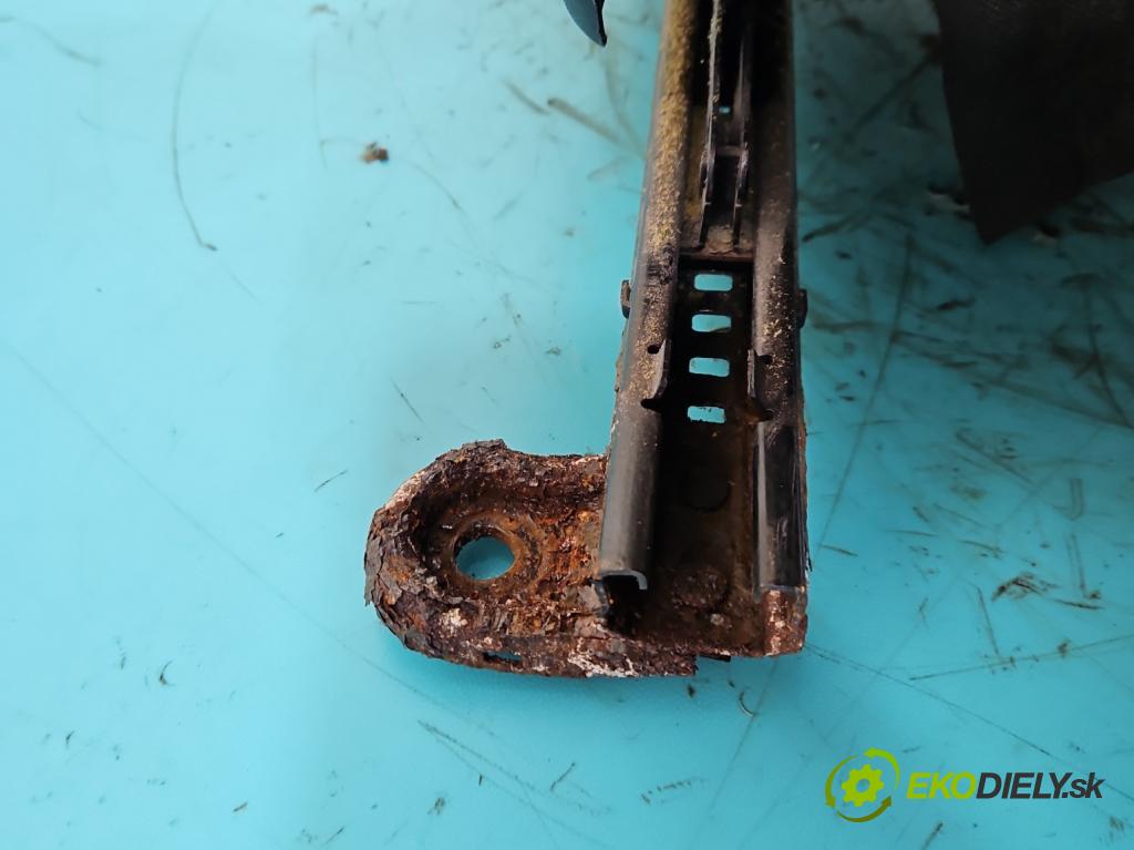 Toyota Corolla E12 2001-2009 2.0 D4D 90 HP manual 66 kW 1995 cm3 5- Sedačka ľavý  (Sedadlo)