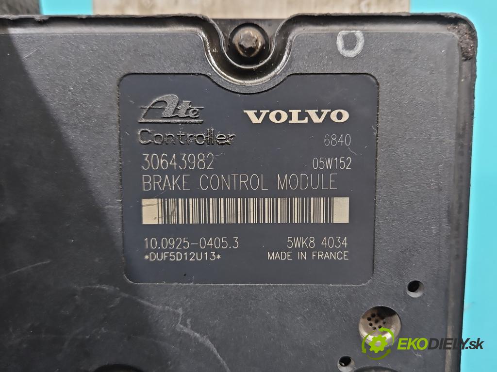 Volvo V70 II 1999-2007 2.4 D5 163 HP automatic 120 kW 2401 cm3 5- čerpadlo abs P30643979 (Pumpa ABS)