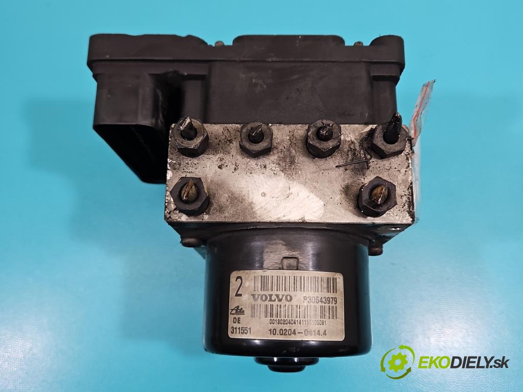 Volvo V70 II 1999-2007 2.4 D5 163 HP automatic 120 kW 2401 cm3 5- čerpadlo abs P30643979 (Pumpa ABS)