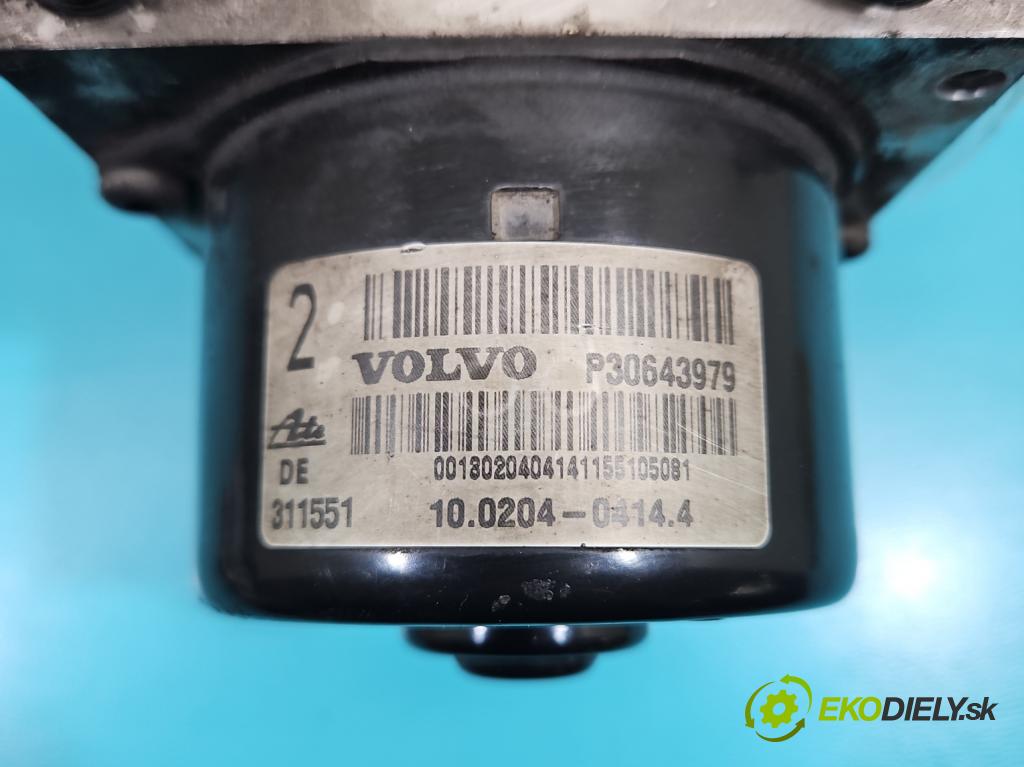 Volvo V70 II 1999-2007 2.4 D5 163 HP automatic 120 kW 2401 cm3 5- čerpadlo abs P30643979 (Pumpa ABS)