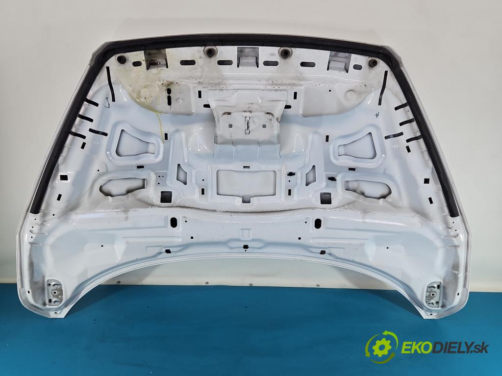 Ford Kuga Mk2 2013-2019 1.5 120 HP manual 88.3 kW 1498 cm3 5- kapota predná